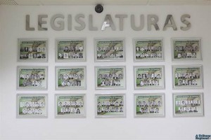 Galeria com fotos dos ex-vereadores pode ser visitada pelo público, na Cãmara.
